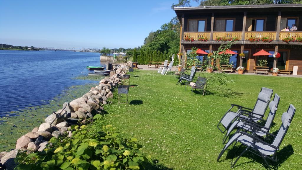 Guest House And Camping Jūrkalne מראה חיצוני תמונה