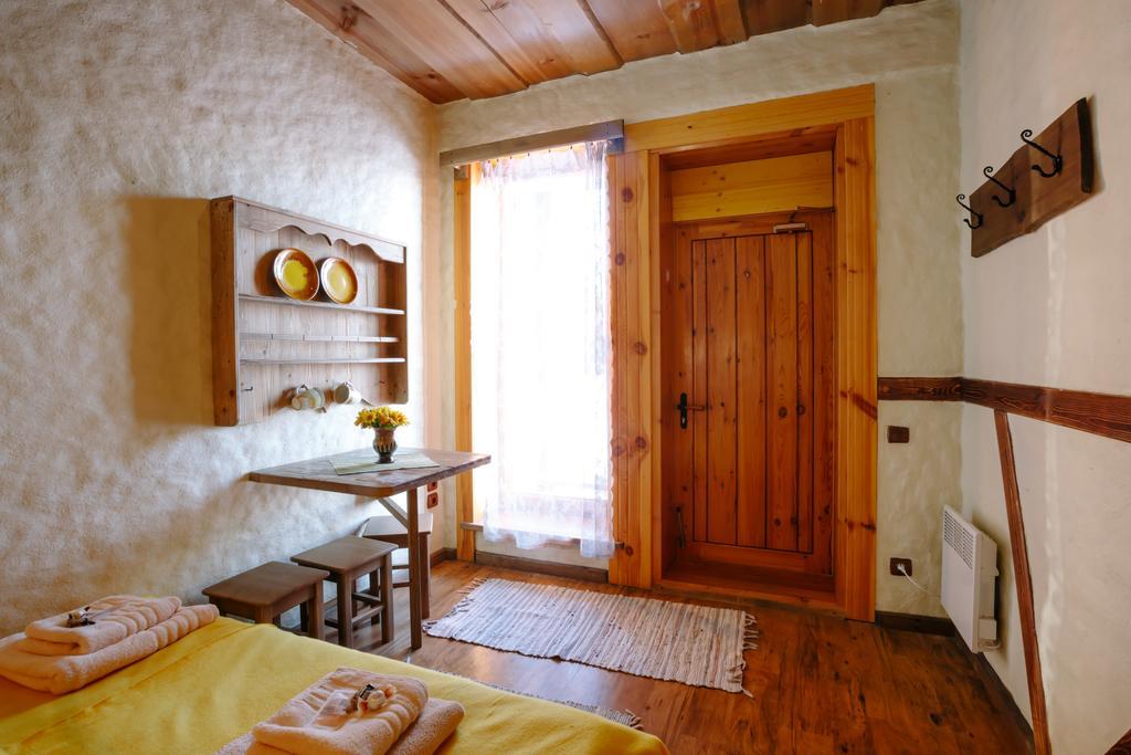 Guest House And Camping Jūrkalne מראה חיצוני תמונה